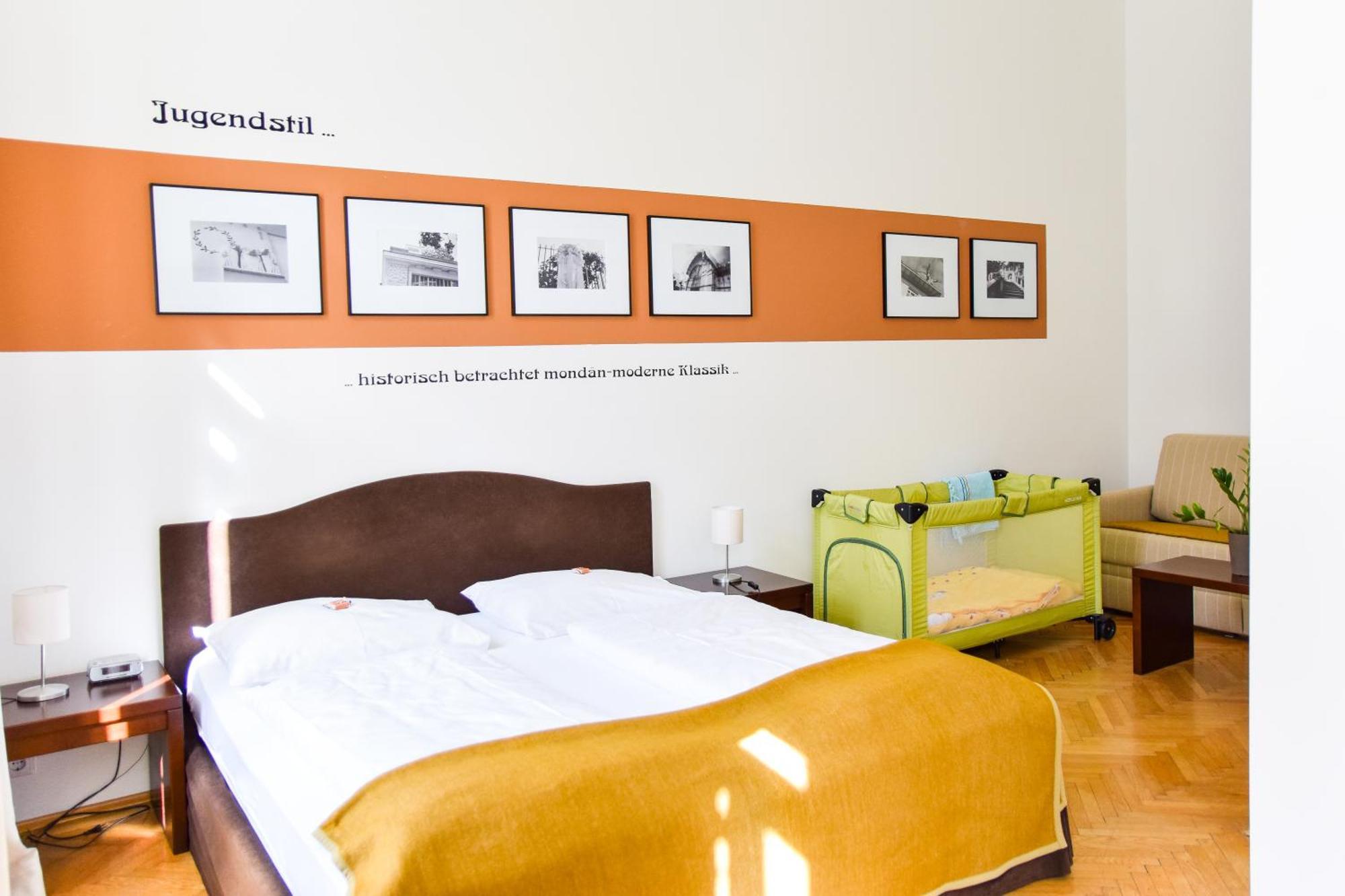 Pension Riedl Hotel Vienna Room photo