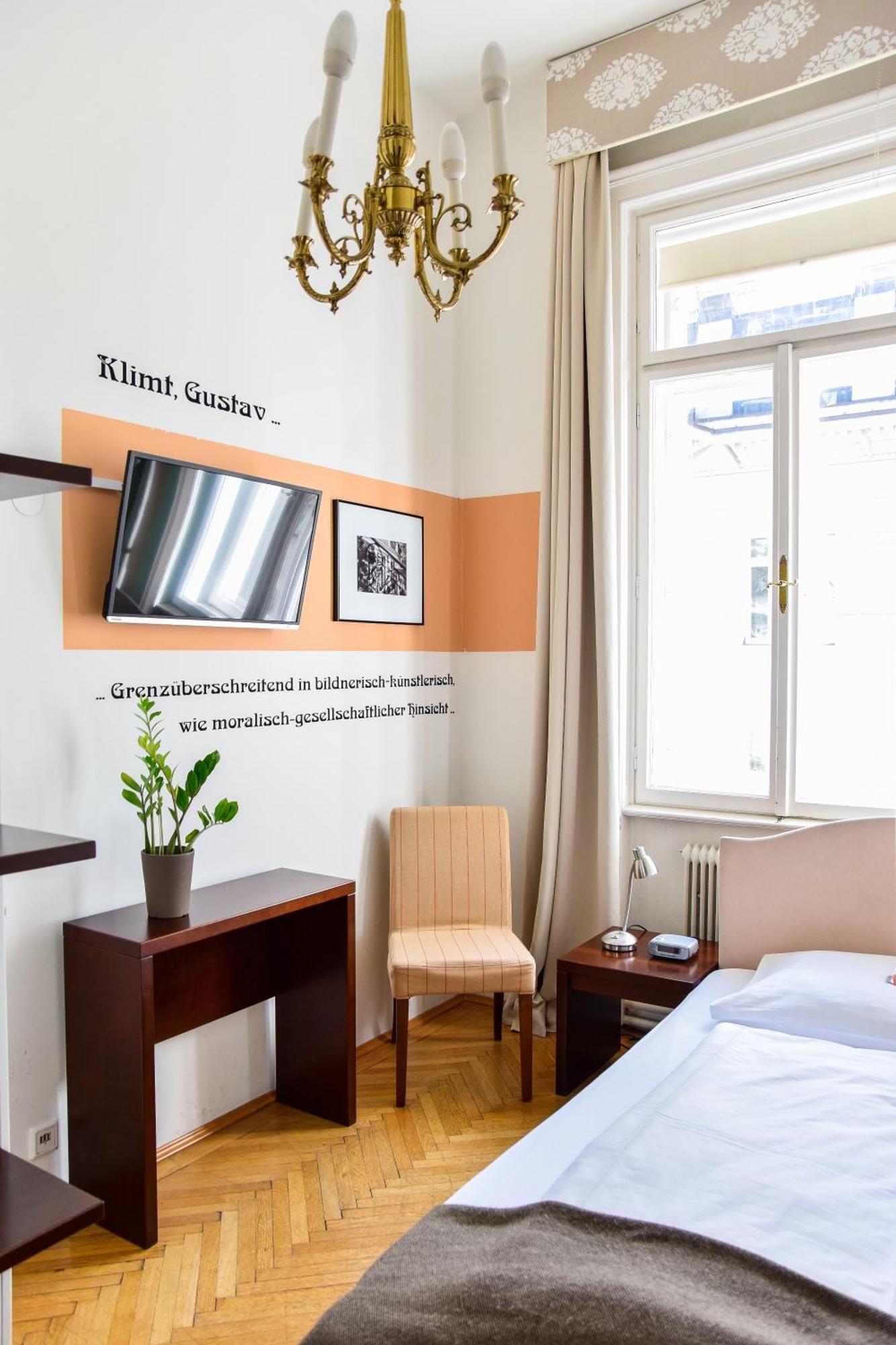 Pension Riedl Hotel Vienna Room photo