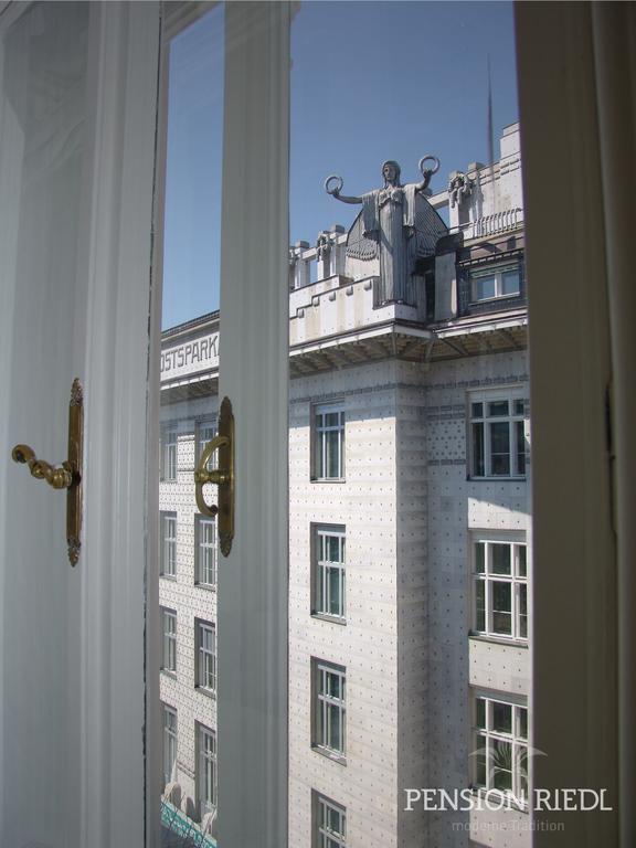 Pension Riedl Hotel Vienna Room photo