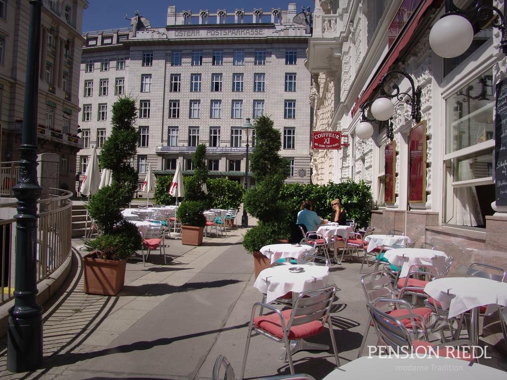 Pension Riedl Hotel Vienna Exterior photo